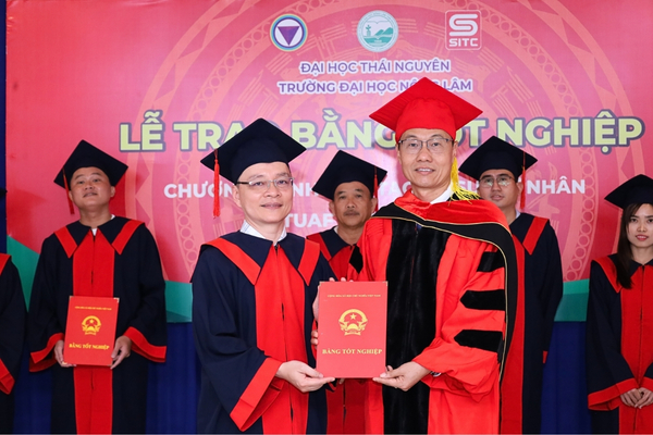 Gần 100 tân khoa TUAF nhận bằng tốt nghiệp tại TP.HCM
