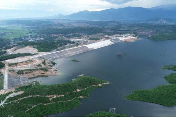 Hồ chứa nước phục vụ phân bổ, khai thác và sử dụng nguồn nước hiệu quả, bền vững